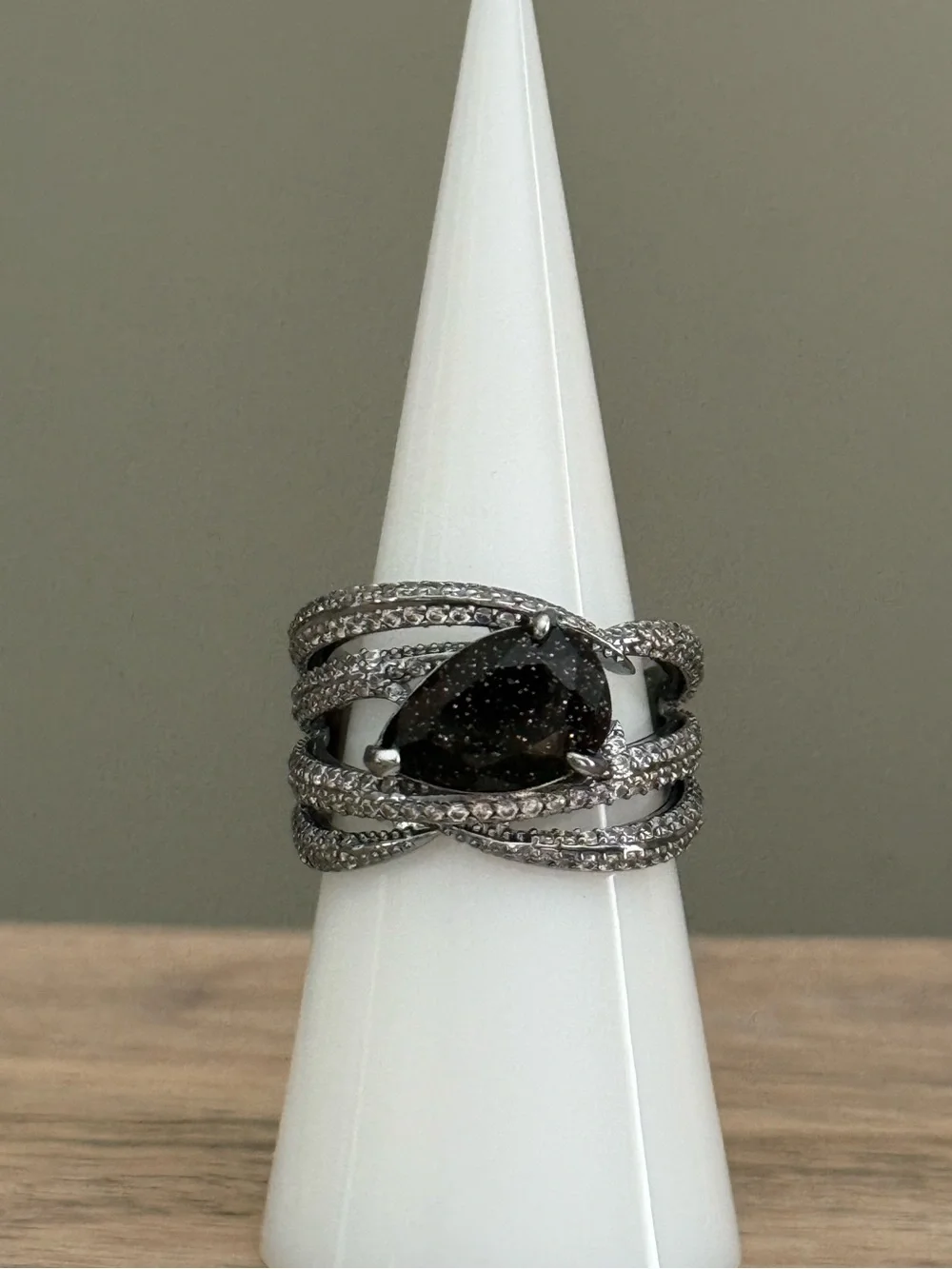 Bomb Party Obsidia Ring “She Bites Back” Size 7. Brand New!